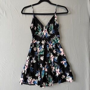 NOBO Womens Babydoll Floral Mini Dress M Tropical Resortwear Smocked Tiered